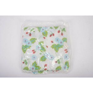 Queen Quilt Bedspread Strawberries Leaves Vintage